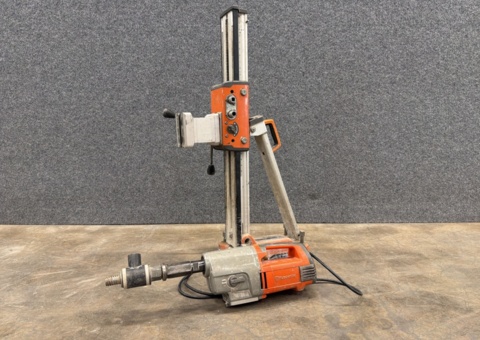 Kärnborr Husqvarna DM 340 med stativ Husqvarna DS 460