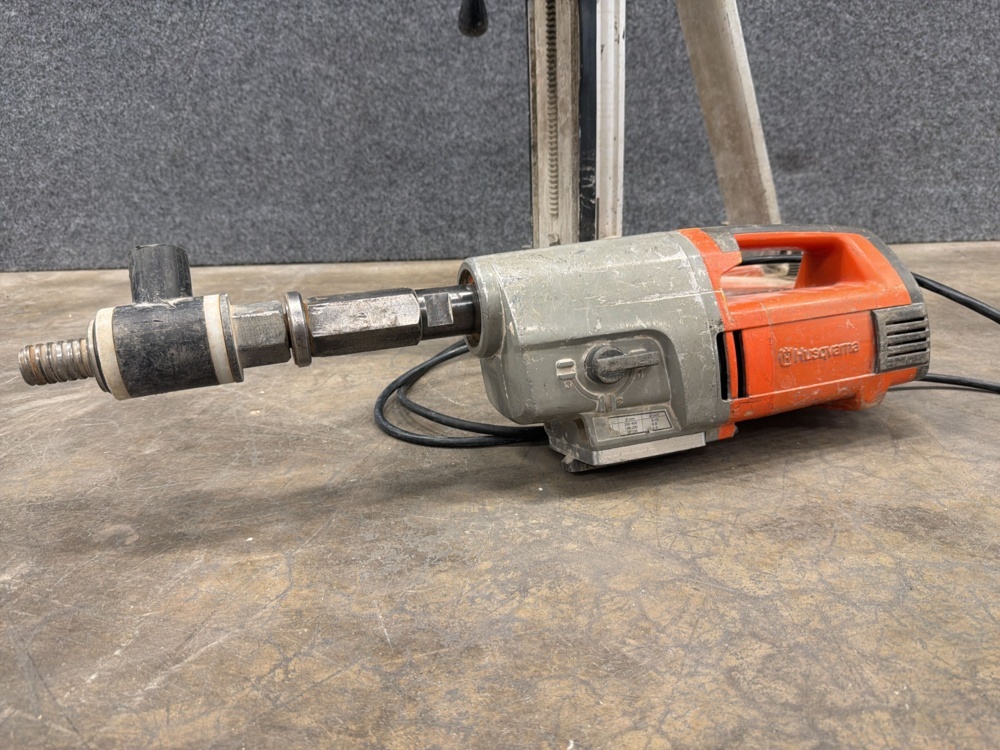 1579636-2 Core drill Husqvarna DM 340 with stand Husqvarna DS 460