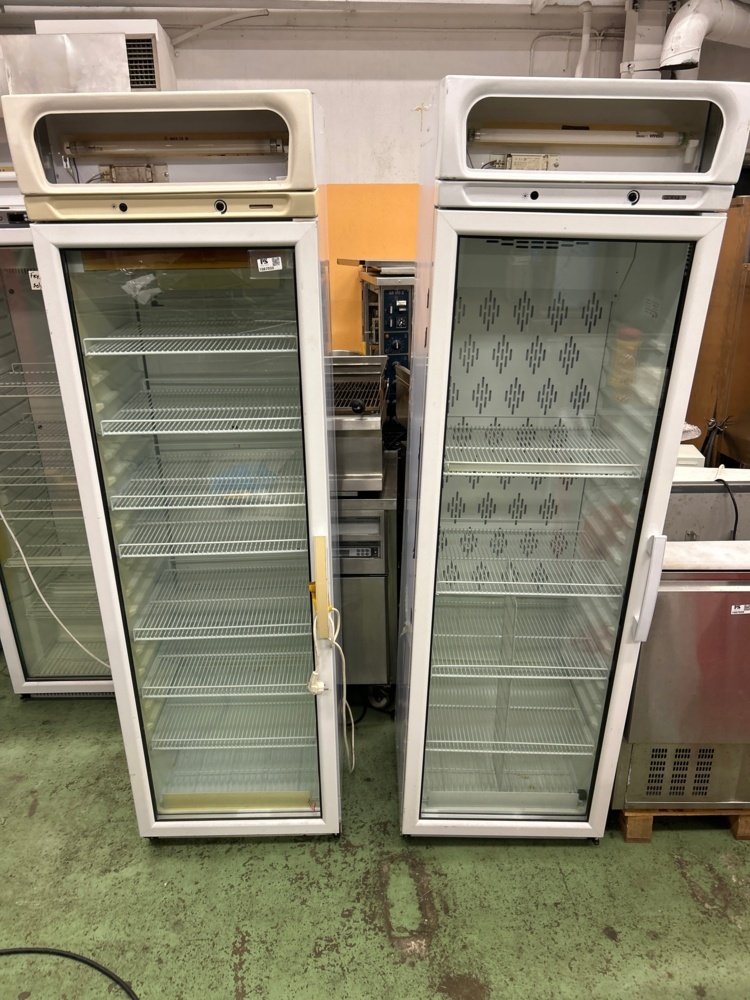 1567033-1 2 refrigerators, 1 freezer – Nordic Cooling
