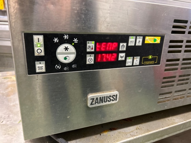 1567040-5 Chillblaster and stainless steel bench on wheels - Zanussi