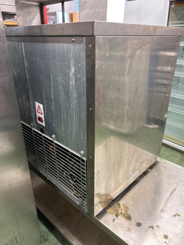 1567040-6 Chillblaster and stainless steel bench on wheels - Zanussi