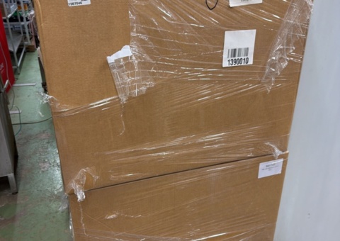 Height-adjustable stands – new in box