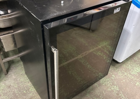 Wine cooler – Avintage AV53CDZ
