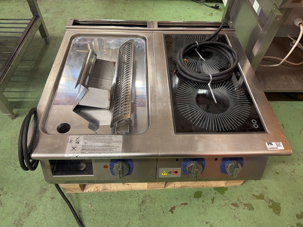 1566039-1 Kombinerad induktionshäll och stekbord - Electrolux