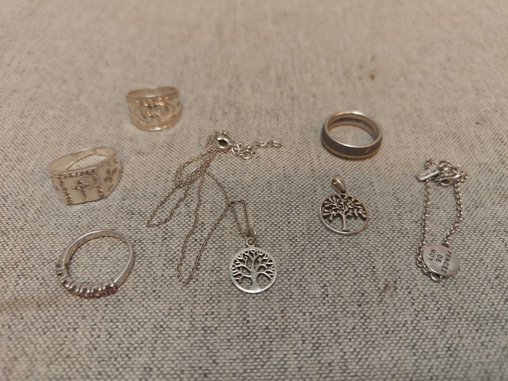 1435880-1 Silver jewelry - rings, necklaces etc. approx. 26 grams