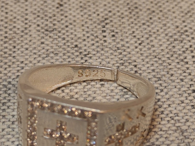 1435880-9 Silversmycken - ringar, halsband m.m. ca 26 gram