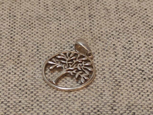 1435880-14 Silversmycken - ringar, halsband m.m. ca 26 gram