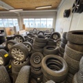 1563389-10 65 sets of tires and rims