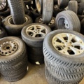 1563389-16 65 sets of tires and rims