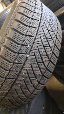 1563389-18 65 sets of tires and rims