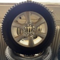 1563389-27 65 sets of tires and rims