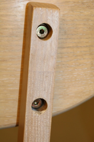 1515222-18 Fällbord och stolar