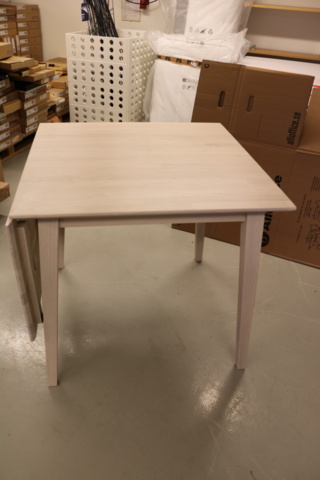1515222-35 Fällbord och stolar