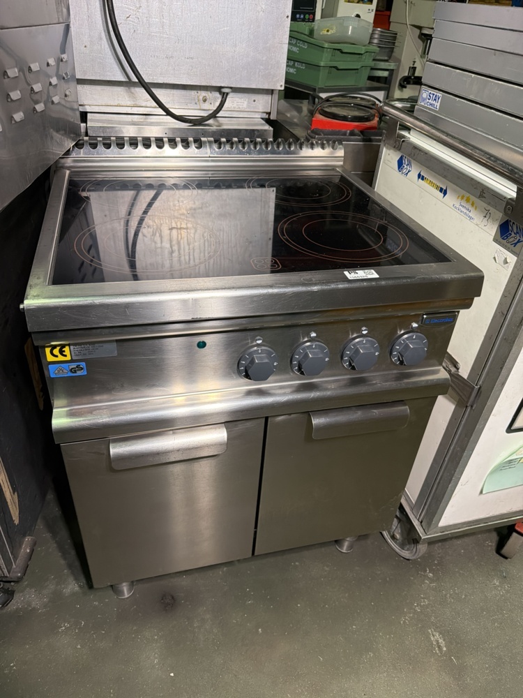 1566926-1 Spis med underskåp - Electrolux