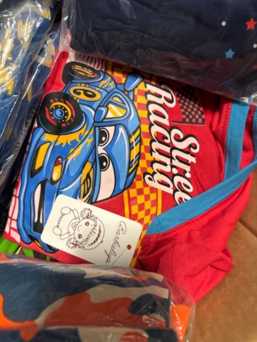 1406074-6 Batch of new children's pyjamas - approx. 356 pcs