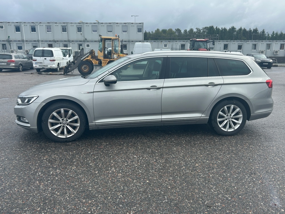1192985-2 Volkswagen Passat Sportscombi 2.0 TDI DPF SCR BMT 4Motion DSG Sequential, 190hp, 2015 (Repair item)