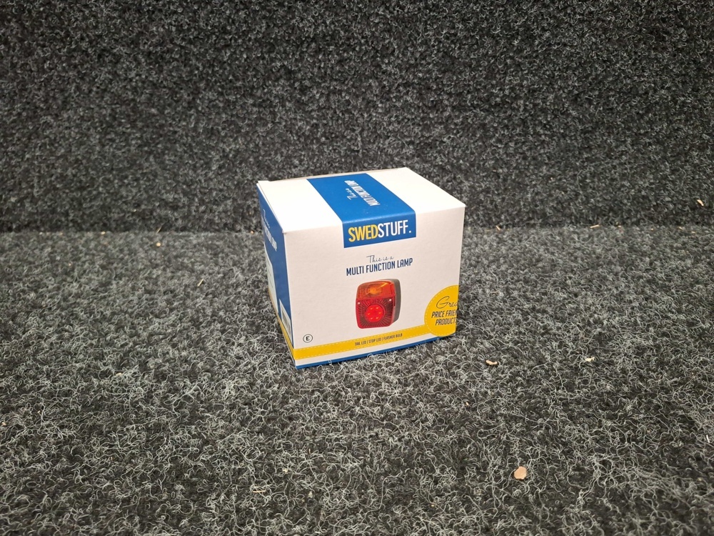 1579696-2 12 st Baklampa Hybrid 3 funktionslampa Swedstuff