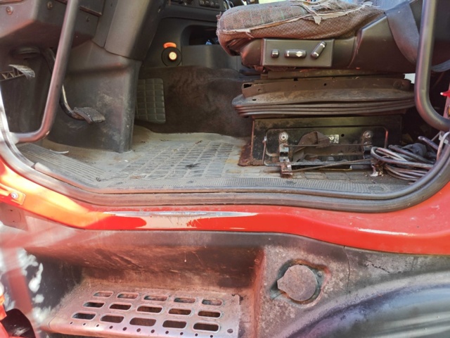 1485799-9 Tractor Volvo FH 12.1 6x2 380hp -1995 (repair item)