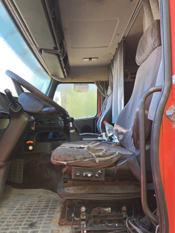 1485799-10 Tractor Volvo FH 12.1 6x2 380hp -1995 (repair item)