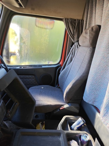 1485799-16 Tractor Volvo FH 12.1 6x2 380hp -1995 (repair item)