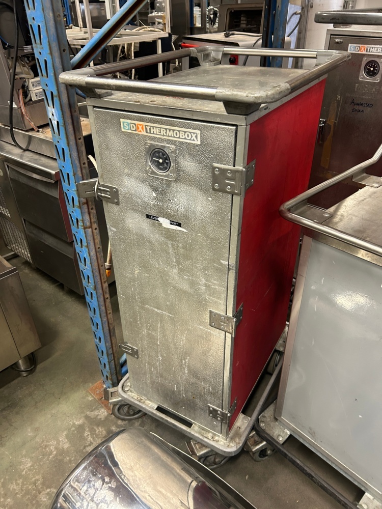 1566971-2 Värmehållningsskåp 4 st och buffévärmare - Thermobox