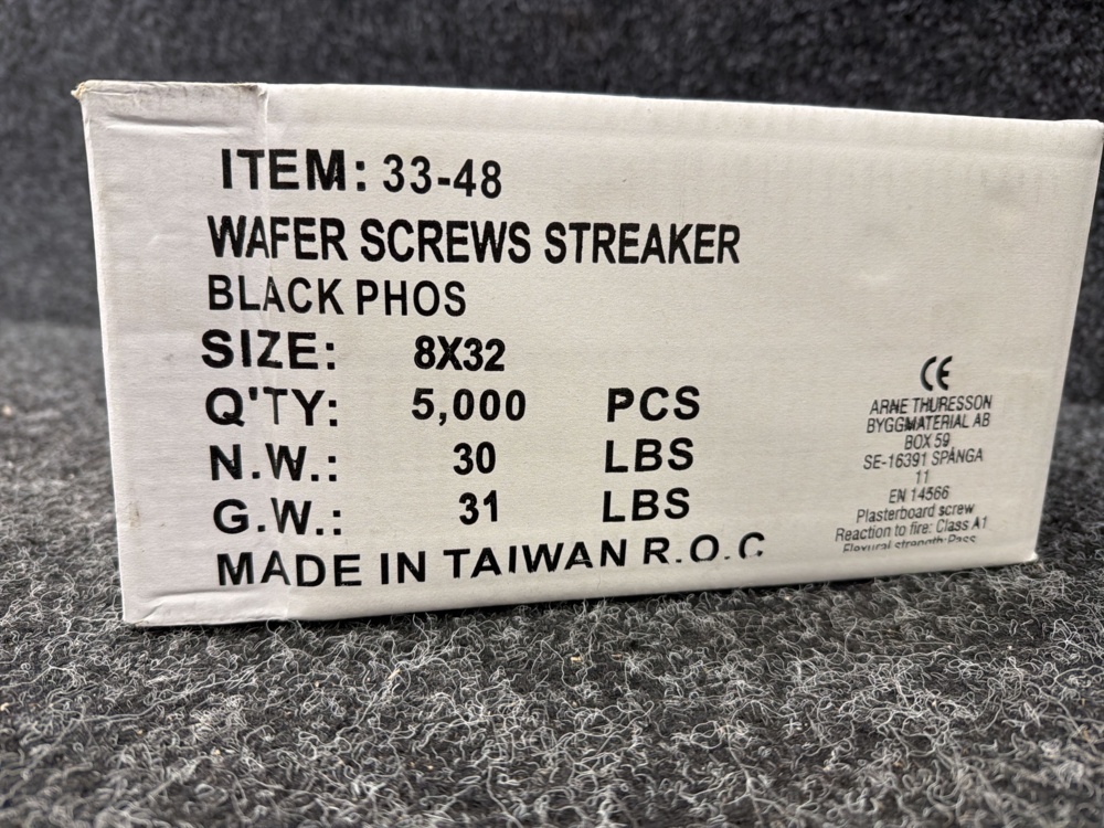 1579364-2 Approx. 5000 pcs Mounting screw 4.2x32 mm
