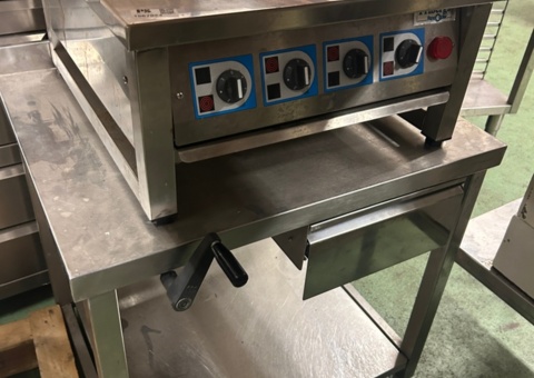 Stove with stainless steel bench - Fribergs Verkstäder