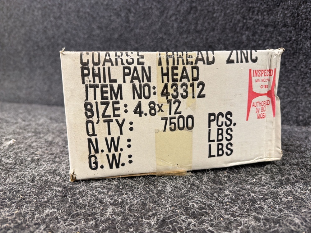1579469-2 Ca 7500 st Montageskruv 4,8x12 mm