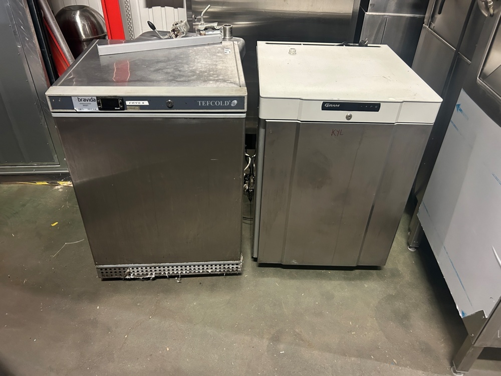 1566048-1 Fridge and freezer - Gram and Tefcold