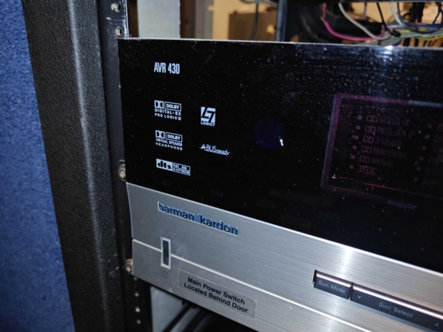 1564865-19 Large package with sound control/amplifier for cinema