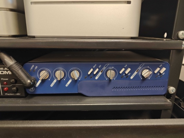 1564866-7 Equipment from recording facility