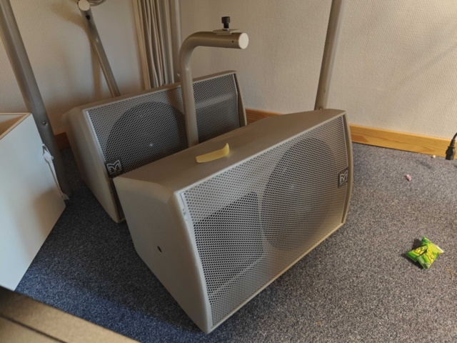 1564866-13 Equipment from recording facility