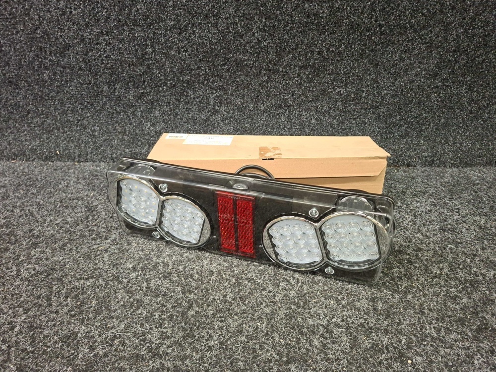 1579795-2 2 st LED bakljus Strands 5 kammare 24V