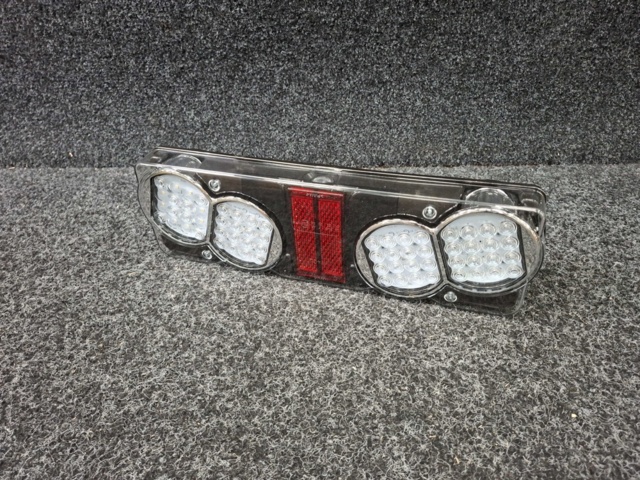 1579799-5 2 st LED bakljus Strands 5 kammare 24V