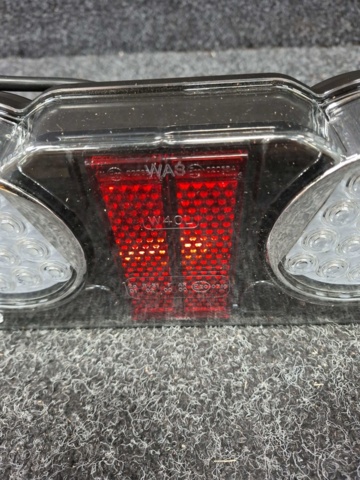 1579799-11 2 st LED bakljus Strands 5 kammare 24V