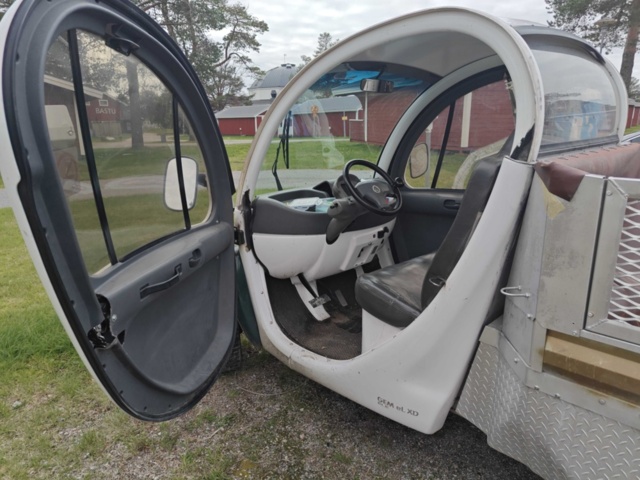 1564868-10 Elfordon GEM ELXD 2011 (Reparationsobjekt)