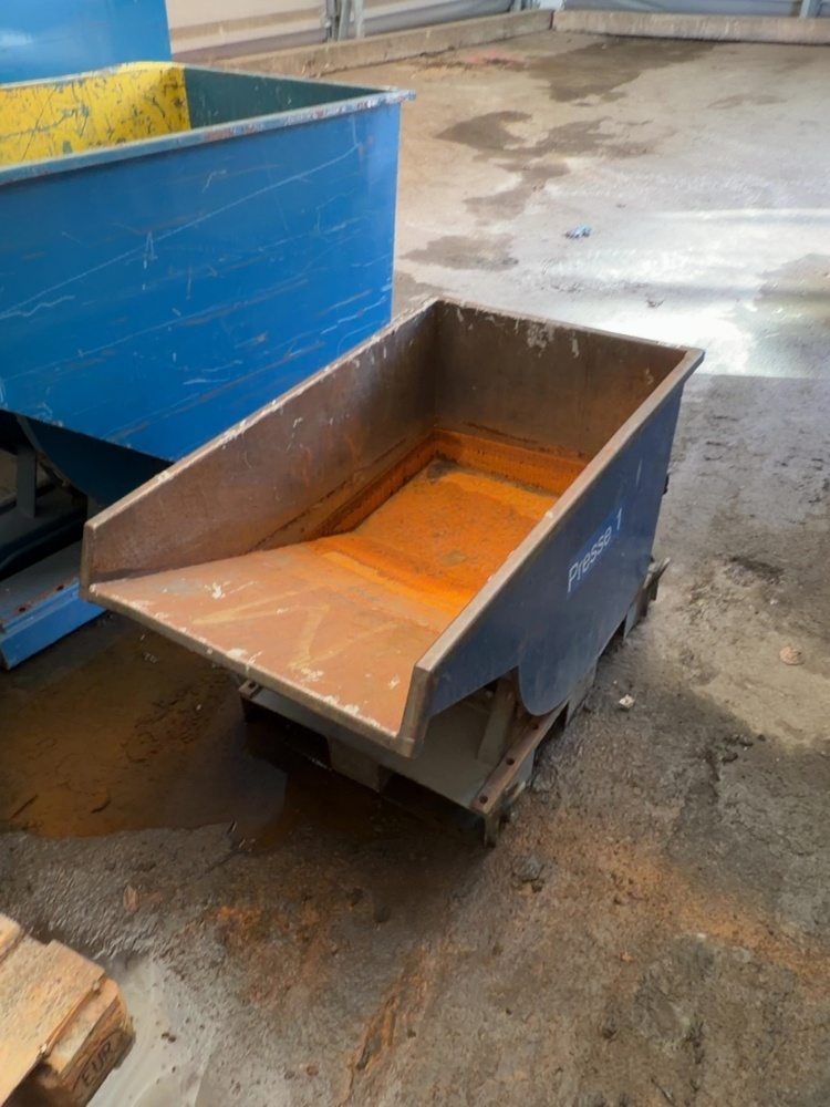 1573680-1 Tippkärl för truck/pallvagn