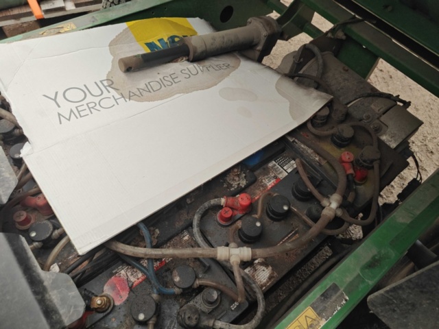 1564872-10 John Deere Gator repair items / parts vehicles
