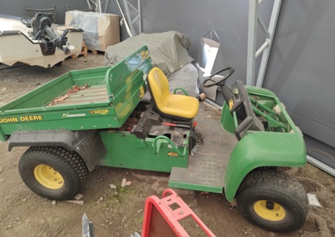 John Deere Gator repair items / parts vehicles
