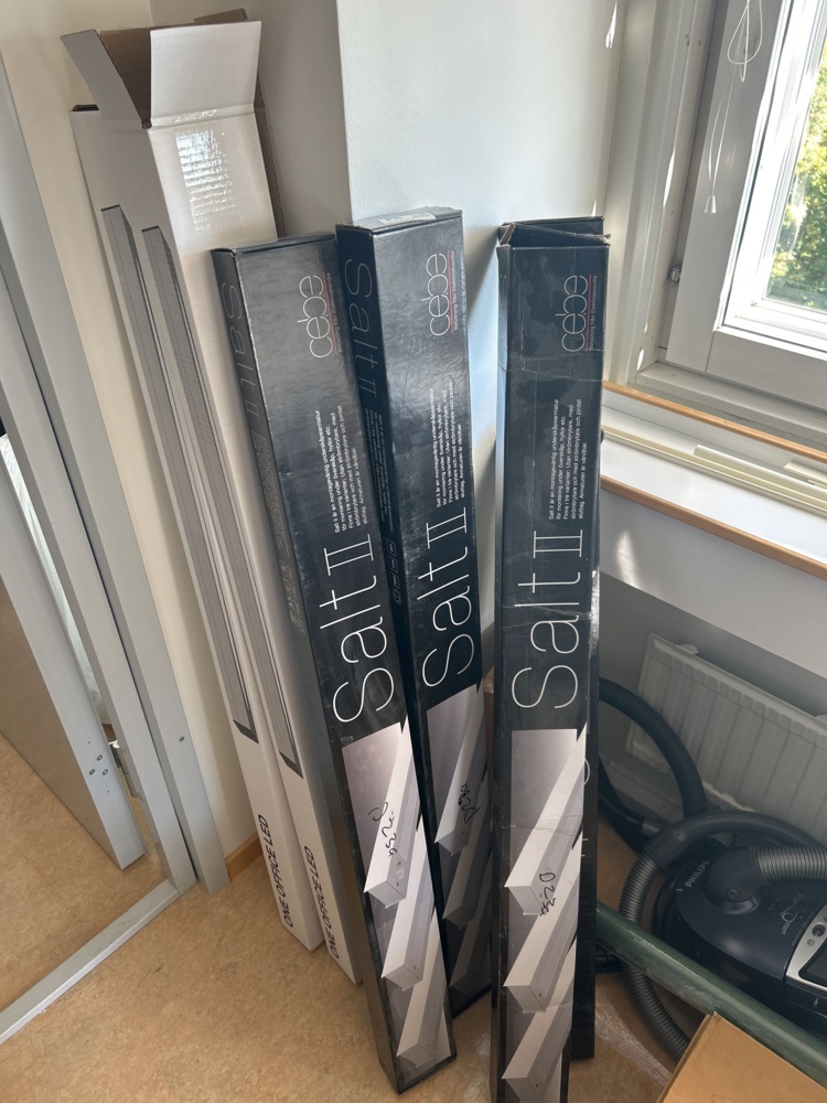 1544964-1 Office luminaires - Solar OneOffice 5000/830 TD OP and Cardi SALT II 1200
