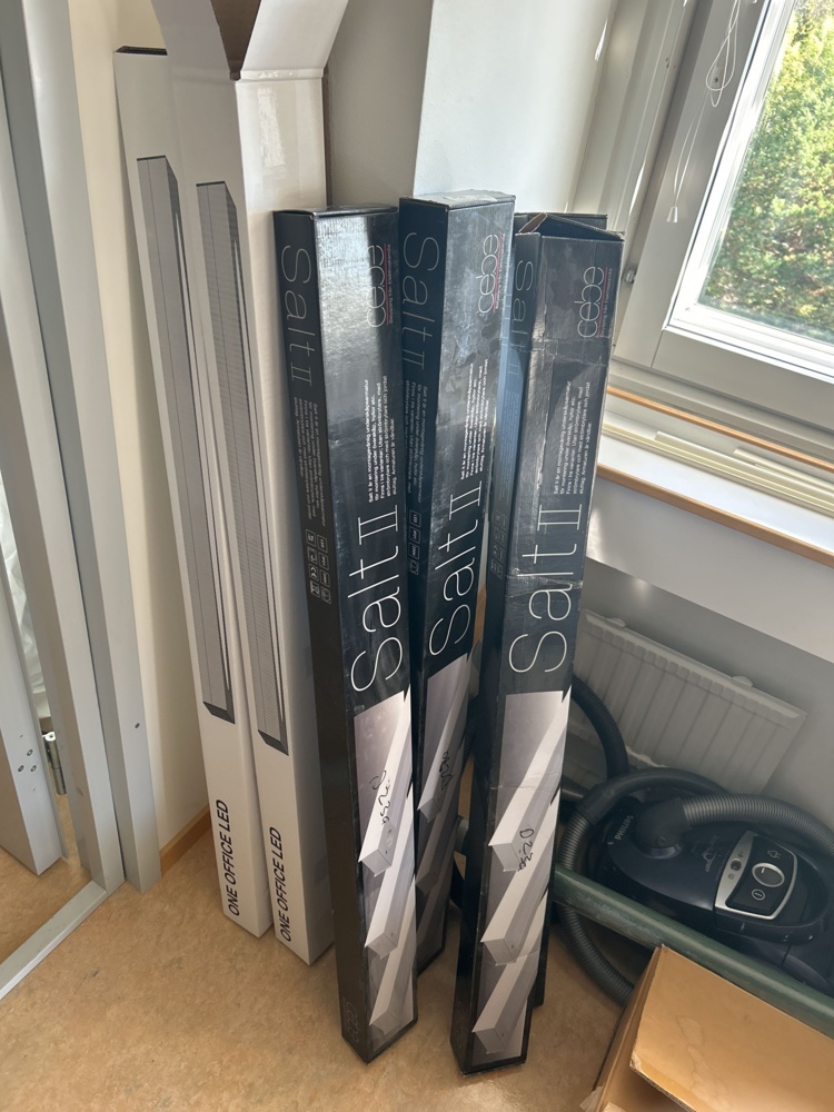 1544964-2 Office luminaires - Solar OneOffice 5000/830 TD OP and Cardi SALT II 1200