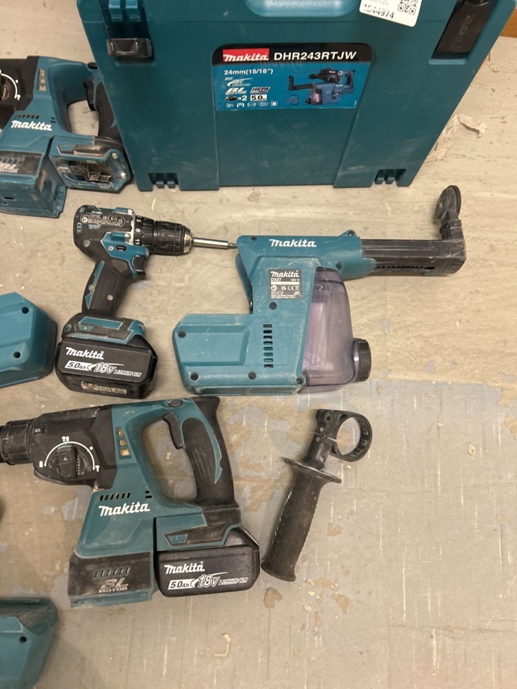 1544974-2 Tool kit - Makita