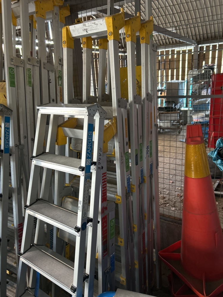 1544984-2 Trestle ladders 6 pcs