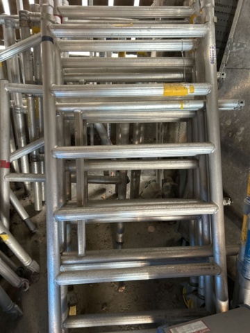 1544992-8 Scaffolding