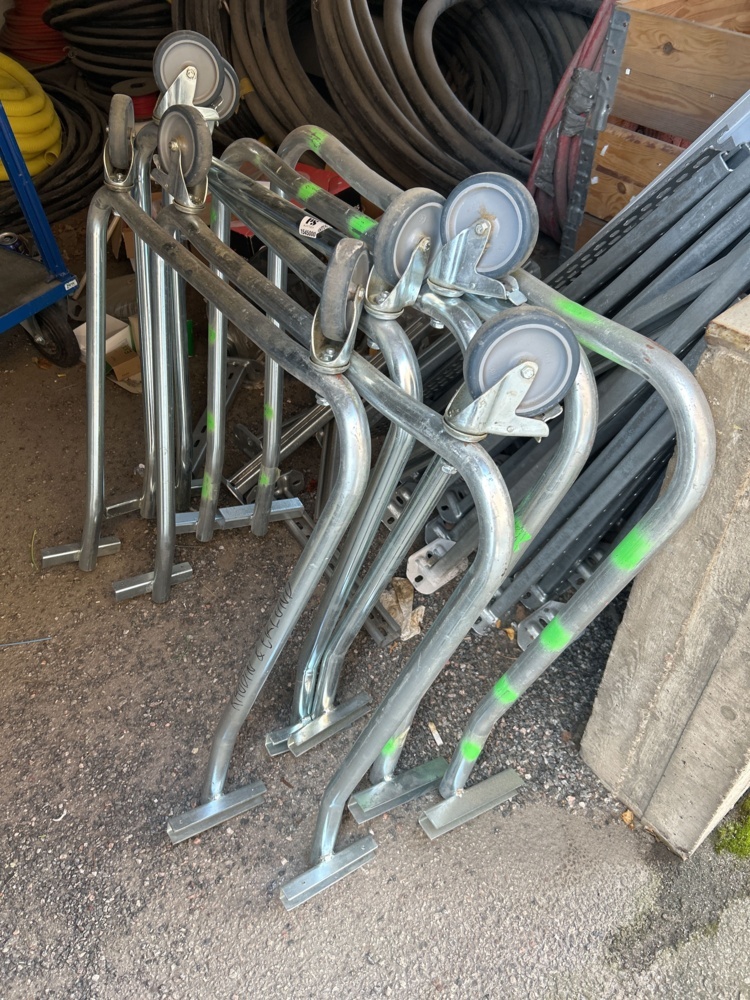 1545000-2 Stool legs 3 pairs