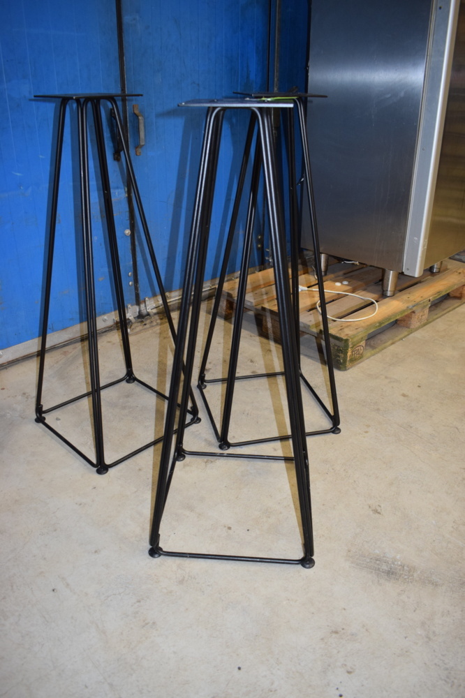 1452713-2 Bordsunderrede 3 st i metall