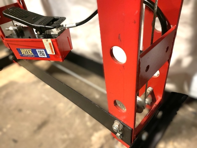 1580524-16 Hydraulic press 40 tons
