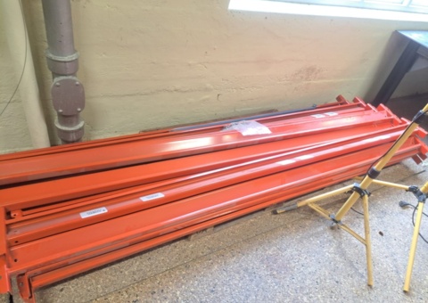 Pallet rack beams