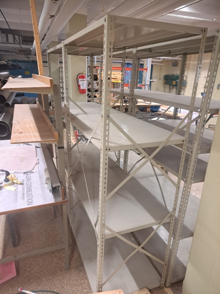 1580547-1 Sheet metal shelves 4pcs