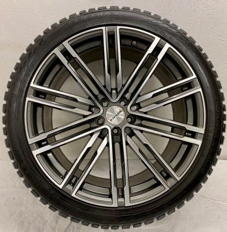 1580527-10 21" Winter wheels with Nokian studded tires